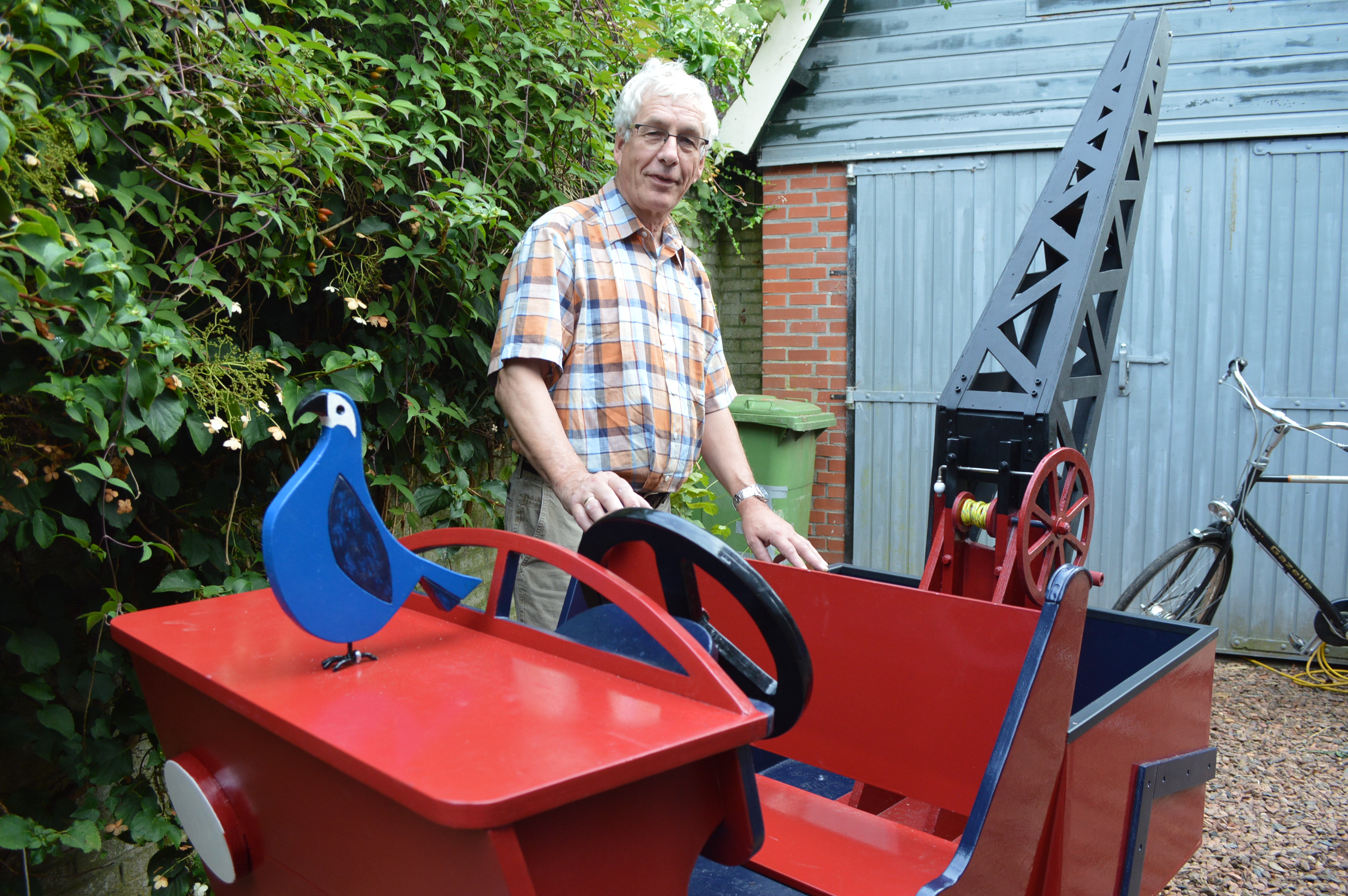 Handige opa maakt kopie van Pluk van de Petteflet - Haren de Krant